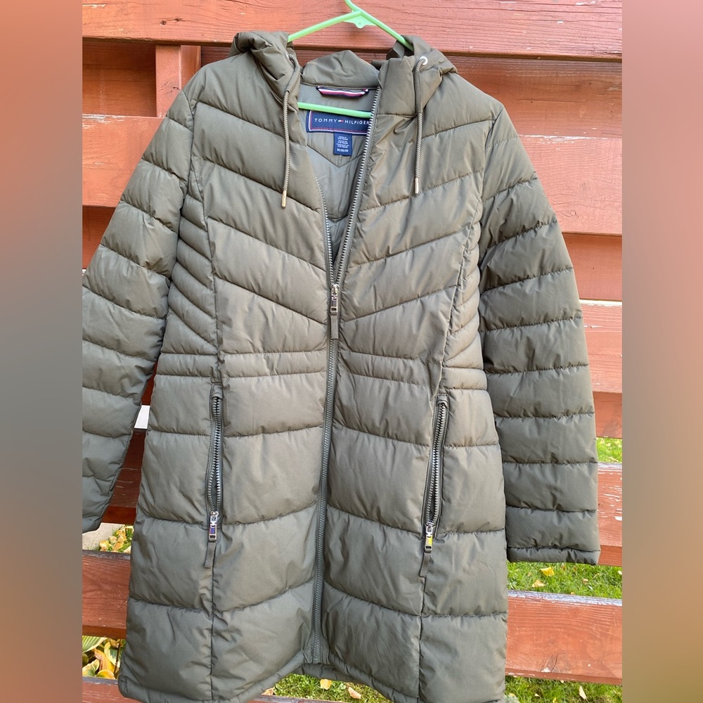 Brend new Tommy Hilfiger ! Retalist for $150